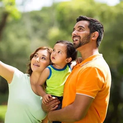 Illustrative family portrait for sample testimonial 1